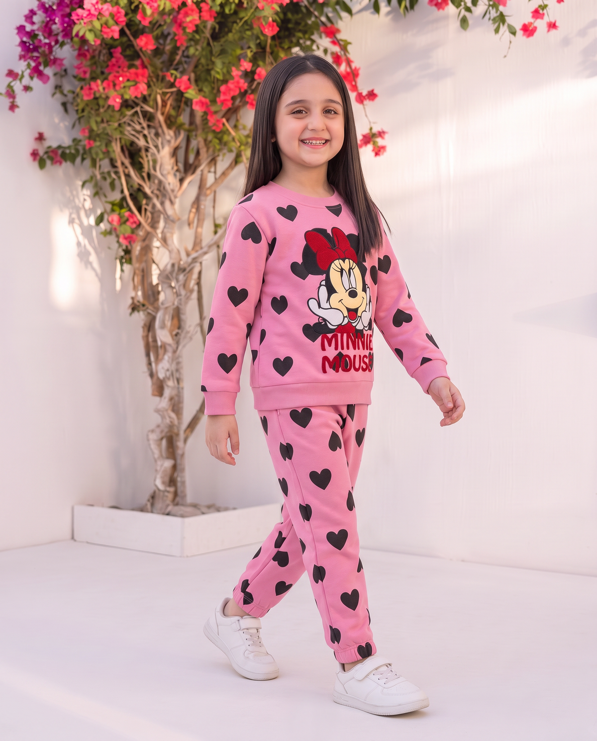 Cute Minnie Mouse Pink Heart Print Girls’ Sweat Suit – (Sweatshirt & Pants)