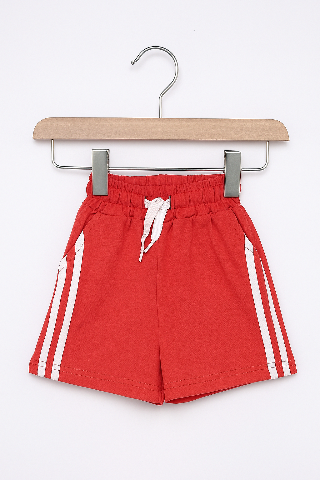 Ronaldo Red Sports T-Shirt & Shorts Set – Style Meets Action!