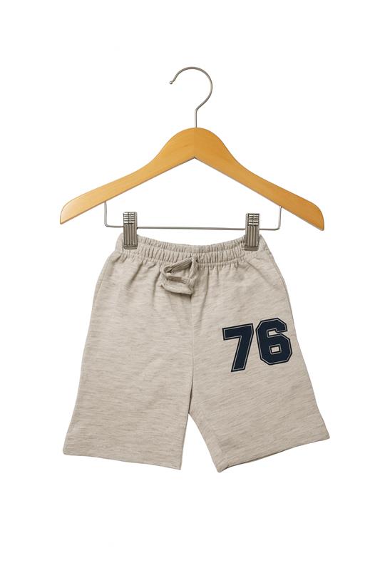 Sleeveless Basketball Tournament Outfit